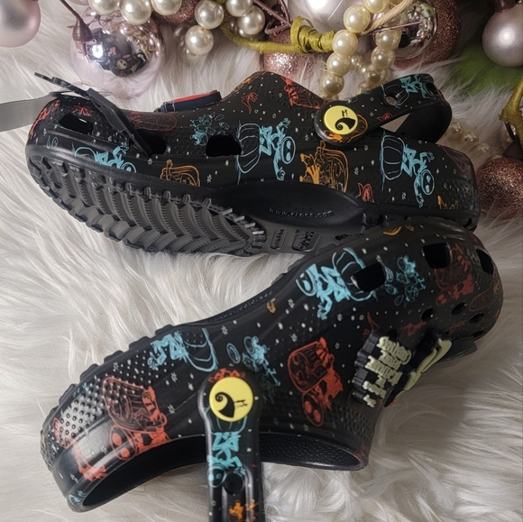 Crocs Unisex-Child Classic Disney The Nightmare Before Christmas New - Picture 8 of 10